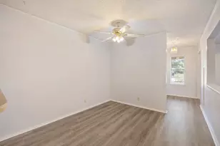 504 Woodland Hills Dr, Tyler, TX 75701 - Photo 8