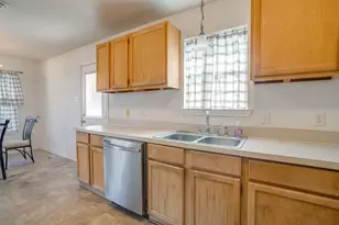 122 Blue Castle Ct, Weatherford, TX 76088 - Photo 16