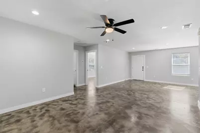 612 W Coffin Street, Denison, TX 75020 - Photo 8