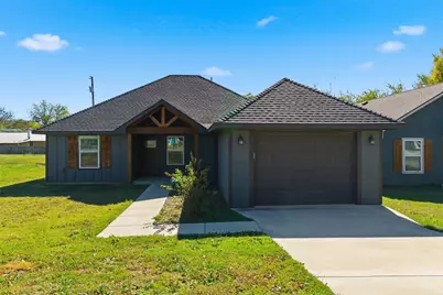 612 W Coffin Street, Denison, TX 75020 - Photo 1