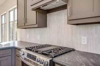 2820 Weisenberger Street #104, Fort Worth, TX 76107 - Photo 10