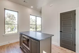 2820 Weisenberger St, Fort Worth, TX 76107 - Photo 6