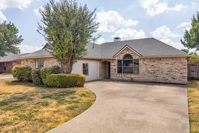 308 Clear Springs Drive, Mesquite, TX 75150 - Photo 2