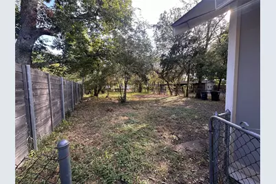 327 Egan Street, Denton, TX 76201 - Photo 4