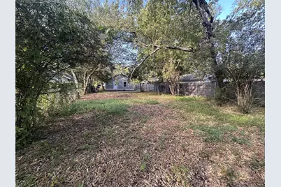 327 Egan Street, Denton, TX 76201 - Photo 6