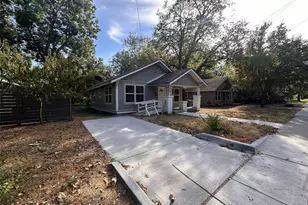 327 Egan St, Denton, TX 76201 - Photo 2