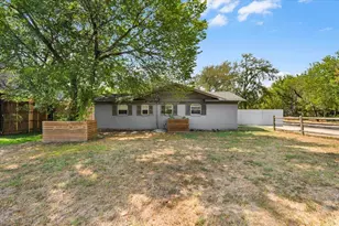 6817 Simmons Rd, North Richland Hills, TX 76182 - Photo 1