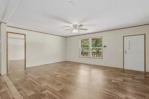 106 Summers Cir, Azle, TX 76020 - Photo 10