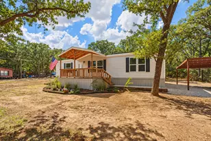 106 Summers Cir, Azle, TX 76020 - Photo 2