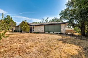 6455 El Toro Ct, Fort Worth, TX 76133 - Photo 2
