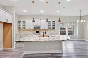 401 Mossy Rock Dr, McKinney, TX 75071 - Photo 8