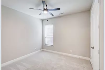 401 Mossy Rock Drive, McKinney, TX 75071 - Photo 4