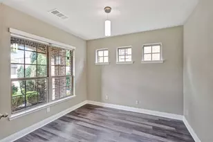 401 Mossy Rock Dr, McKinney, TX 75071 - Photo 2