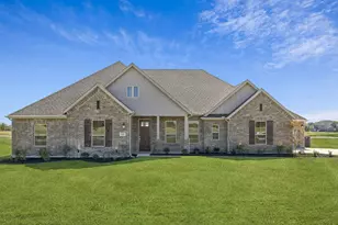133 Swan Lake Dr, Waxahachie, TX 75165 - Photo 2