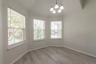 912 Hidden Oaks Dr, Burleson, TX 76028 - Photo 8