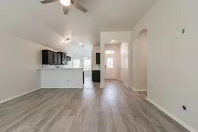 912 Hidden Oaks Drive, Burleson, TX 76028 - Photo 2