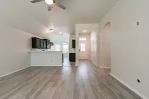 912 Hidden Oaks Dr, Burleson, TX 76028 - Photo 2