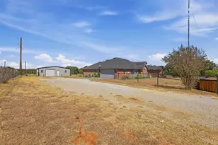 2978 Harwell Lake Rd, Weatherford, TX 76088 - Photo 4