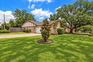 3824 Sugar Ridge Rd, Fort Worth, TX 76133 - Photo 2