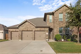 2805 Lakeside Dr, Aubrey, TX 76227 - Photo 1