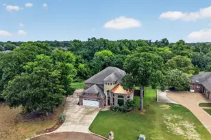 308 Familia Ct, Azle, TX 76020 - Photo 36