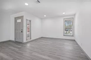3411 Ashcroft Ct, Irving, TX 75062 - Photo 4
