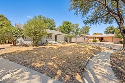 3411 Ashcroft Court, Irving, TX 75062 - Photo 2