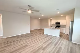 1033 Foxburg Dr, Fort Worth, TX 76179 - Photo 6