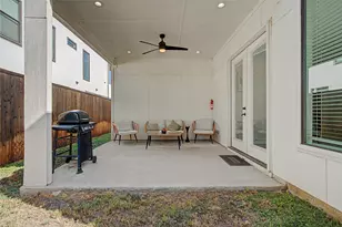 1902 Nomas St, Dallas, TX 75212 - Photo 32