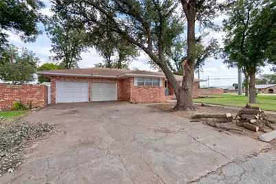 120 N 15th Avenue, Munday, TX 76371 - Photo 2