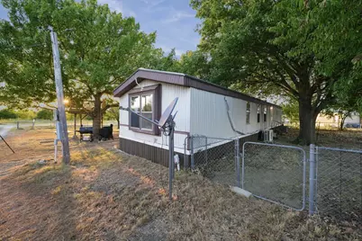 1206 Toby Street, Alvarado, TX 76009 - Photo 1