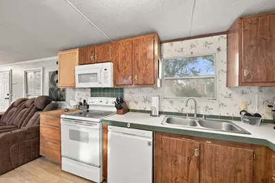 1206 Toby Street, Alvarado, TX 76009 - Photo 6