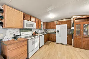1206 Toby St, Alvarado, TX 76009 - Photo 4