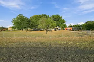 1206 Toby St, Alvarado, TX 76009 - Photo 20