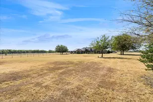 12953 Flow Rd, Krum, TX 76249 - Photo 24