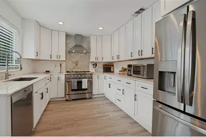 3811 Eaton Drive, Dallas, TX 75220 - Photo 4