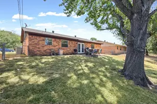 409 Arthur Dr, Hurst, TX 76053 - Photo 24