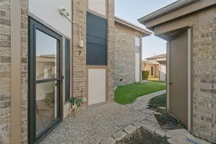 7 Dewberry Ct, Bedford, TX 76021 - Photo 2