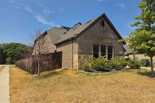 220 Northern Star Ct, Little Elm, TX 75068 - Photo 8