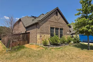 220 Northern Star Ct, Little Elm, TX 75068 - Photo 4