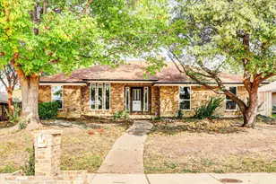 2615 Dove Creek Ln, Carrollton, TX 75006 - Photo 1