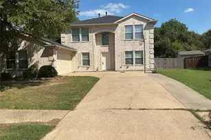 1340 Lake Grove Ln, DeSoto, TX 75115 - Photo 2