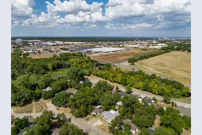 129 Victory Drive, Beverly Hills, TX 76711 - Photo 36