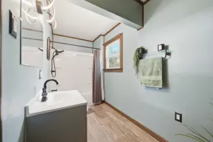 129 Victory Dr, Beverly Hills, TX 76711 - Photo 18
