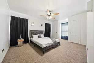 129 Victory Dr, Beverly Hills, TX 76711 - Photo 10