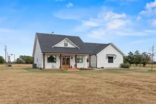 1742 Recreation Road 3, Bonham, TX 75418 - Photo 2