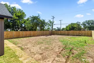 1105 Monroe St, Wichita Falls, TX 76309 - Photo 24