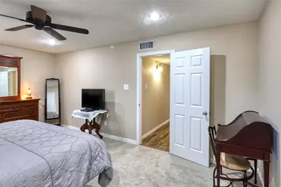 2813 Meandering Way, Bedford, TX 76021 - Photo 20