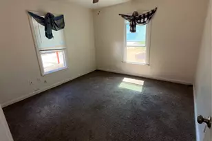 607 N Norma Dr, Lacy Lakeview, TX 76705 - Photo 14