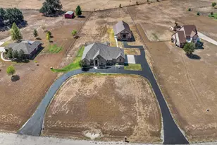 3601 Farm Land Ct, Granbury, TX 76048 - Photo 34